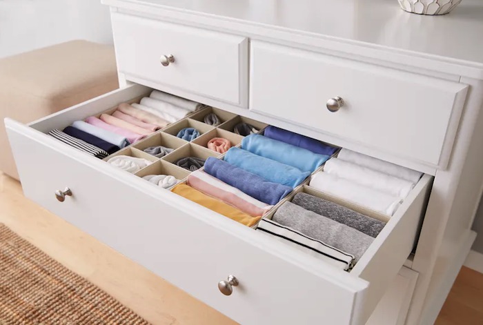 how to organize clothes in drawers