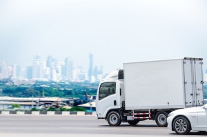 make money with a box truck as an independent contractor