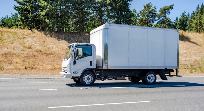 Box truck weight limits for junk removal and hauling services