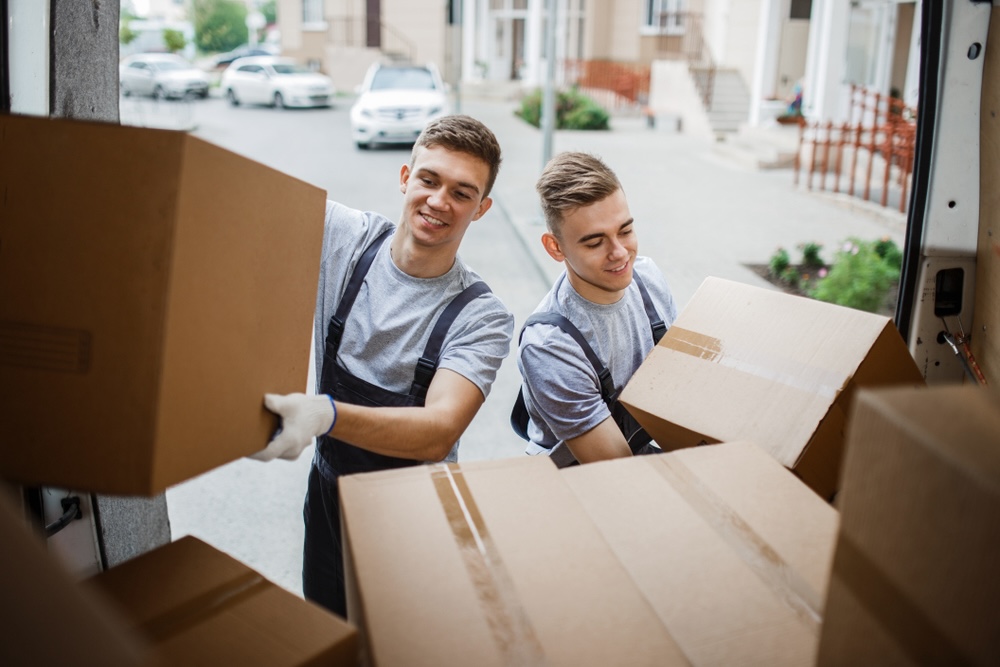 Relocation is easy with LoadUp's long distance moving services!