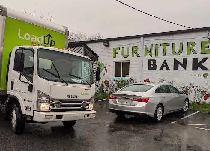 Help the Franklin community by booking a couch donation pickup with LoadUp!