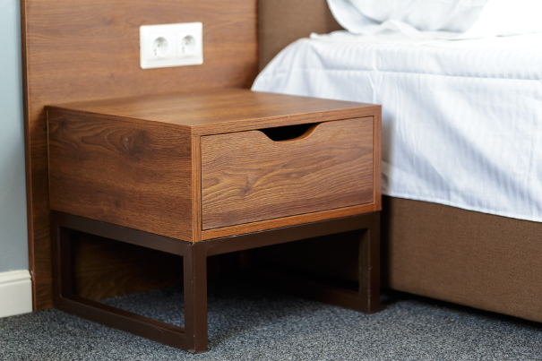 LoadUp offers expert side table assembly services